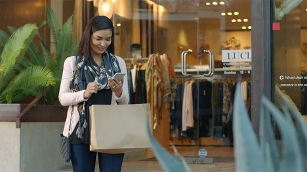 SMD Screens Can Increase Foot Traffic for Retail Stores